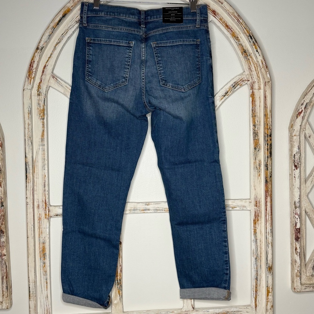 Banana Republic Girlfriend Relaxed Fit Blue Jeans - Picture 4 of 10